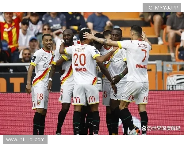 欧塞尔训练重点演练进攻配合,保级压力下寻求战术突破